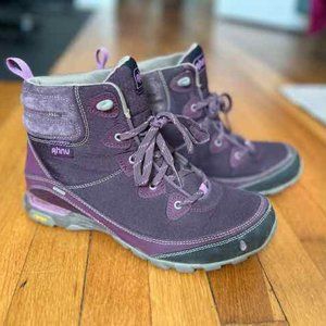 Ahnu Sugarpine Women's Hiking Boots - Purple - Sz US 9